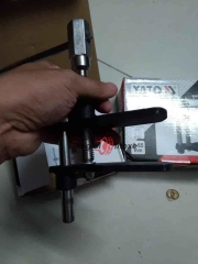 Cảo ép piston thắng đĩa Yato YT-0610