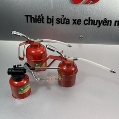 Vịt dầu 250ml - Vòi bơm dài và thon châm nhớt đến những vị trí khó