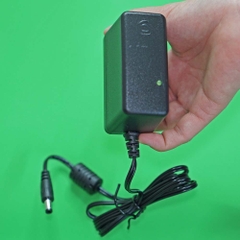 Adaptor nguồn 12V 2A