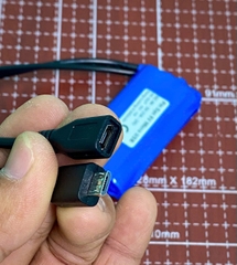 Pin lưu điện camera 5V 4.000mAH micro USB