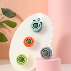 Đồ chơi cỏ mèo dán tường