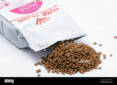 Hạt Savour Exigent Royal Canin cho mèo kén ăn