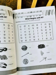Word searches - cuốn sách tìm chữ
