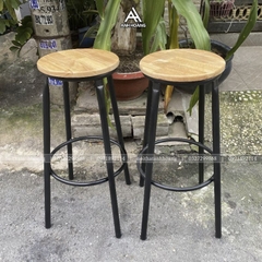 Ghế quầy bar cao 75cm màu gỗ tự nhiên, không tựa màu nệm nâu