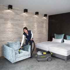 Máy phun hút giặt thảm Karcher Puzzi 10/1 thương hiệu của Đức