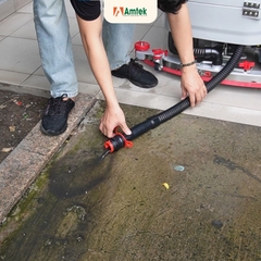 Ống Xả Nước Cho Máy Chà Sàn Liên Hợp Đẩy Tay