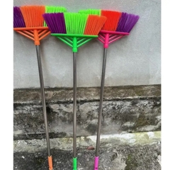 Chổi Nhựa 3 Màu