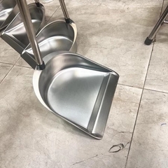 Ky Hốt Rác Inox Cán Dài