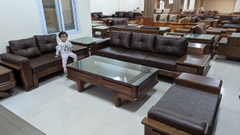 Bộ bàn ghế sofa gỗ sồi tựa tay ốp da cao cấp TX2400