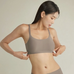 SEAMLESS DAILY STRAP BRA