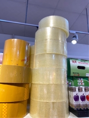 Lốc băng keo lớn trong