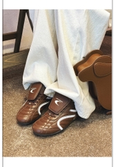 Giày Cat & Sofa Football Chocolate