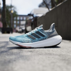 Giày Adidas Ultraboost Light 23 Core Black Aqua