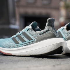 Giày Adidas Ultraboost Light 23 Core Black Aqua