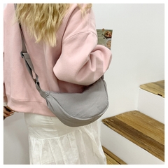Túi Bán Nguyệt Mini Đeo Chéo