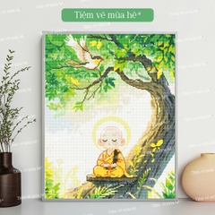 Tranh đính đá Chú tiểu ngồi thiền đã căng khung 40x50cm có backboard