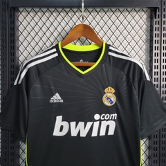 Retro Real Madrid 2010/2011 ( Sân Khách )