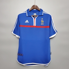 Retro Pháp 2000 ( Sân Nhà )
