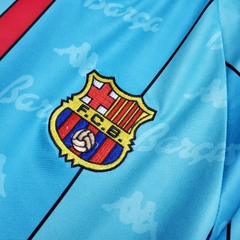 Retro Barcelona 1996/1997 ( Sân Khách )