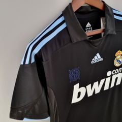 Retro Real Madrid 2009/2010 ( Sân Khách )