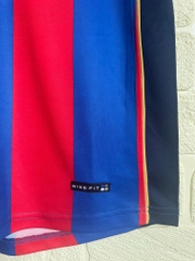 Retro Barcelona 2001/2002 ( Sân Nhà )