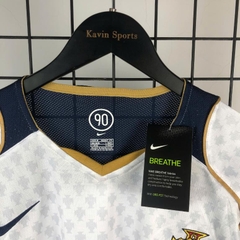 Retro Bồ Đào Nha 2004 ( Sân Khách )