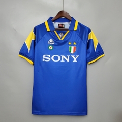 Retro Juventus 1995/1996 ( Sân Khách )
