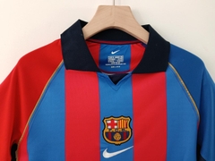 Retro Barcelona 2001/2002 ( Sân Nhà )