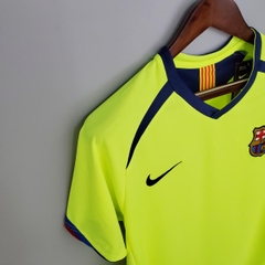Retro Barcelona 2005/2006 ( Sân Khách )