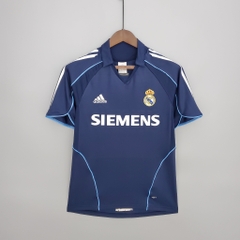 Retro Real Madrid 2005/2006 ( Sân Khách )