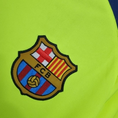 Retro Barcelona 2005/2006 ( Sân Khách )