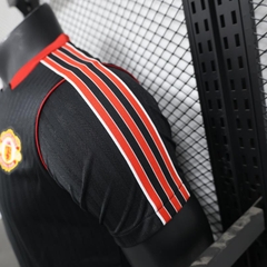Áo Adidas Icon MU 2025 ( Đen )