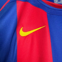 Retro Barcelona 2004/2005 ( Sân Nhà )