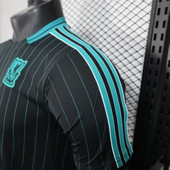 Áo Thun Liverpool 2025 ( Terrace Icons Đen )