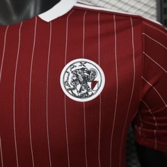 Áo Thun Ajax 2025 ( Terrace Icons Đỏ )