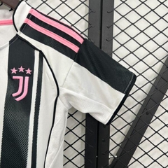 Bộ Kids Juventus 25/26 ( Sân Nhà )