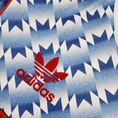 Retro Mu 1990/1992 ( Sân Khách )