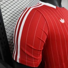 Áo Thun MU 2025 ( Terrace Icons Đỏ )