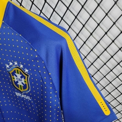 Retro Brazil 2010 ( Sân Khách )