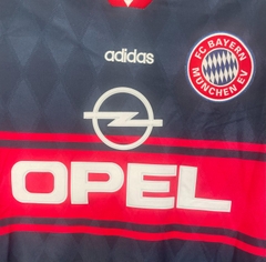 Retro Bayern Munich 1997/1999 Tay Dài ( Sân Khách )
