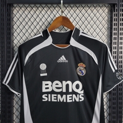 Retro Real Madrid 2006/2007 ( Sân Khách )