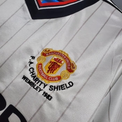 Retro Mu 1983/1984 ( Sân Khách )