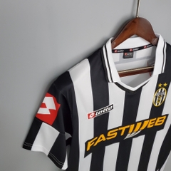 Retro Juventus 2001/2002 ( Sân Nhà )