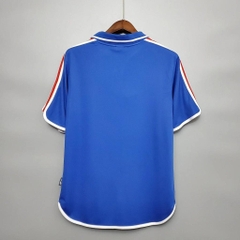 Retro Pháp 2000 ( Sân Nhà )