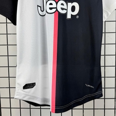 Retro Juventus 2019/2020 ( Sân Nhà )