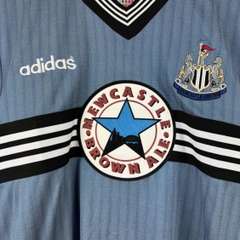 Retro Newcastle 1996/1997 ( Sân Khách )