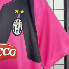Retro Juventus 2011/2012 ( Sân Khách )