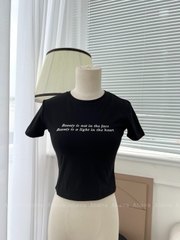 ÁO THUN CROP TOP MÀU ĐEN CÓ IN CHỮ