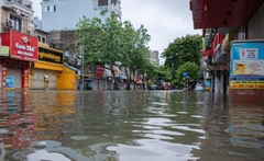 HÀ NỘI "ĐẾN HẸN LẠI NGẬP": THỰC TRẠNG, NGUYÊN NHÂN VÀ LỜI GIẢI CHO HẠ TẦNG ĐÔ THỊ