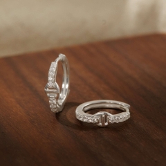 (1 Cái) Khuyên Tai Hoop Bạc 925 Đính Đá Classic - VCE539-L